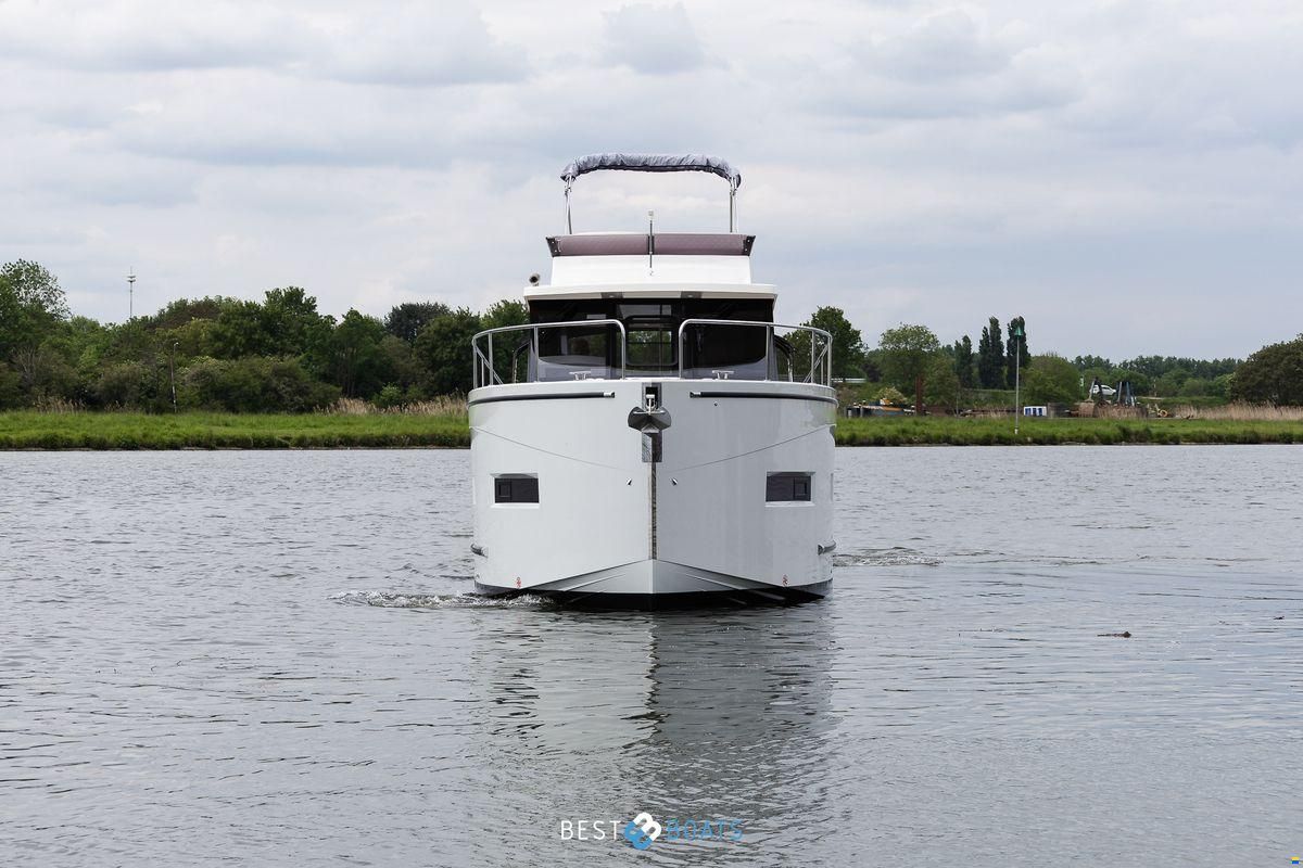 Cobra Futura 36 Premium Fly
