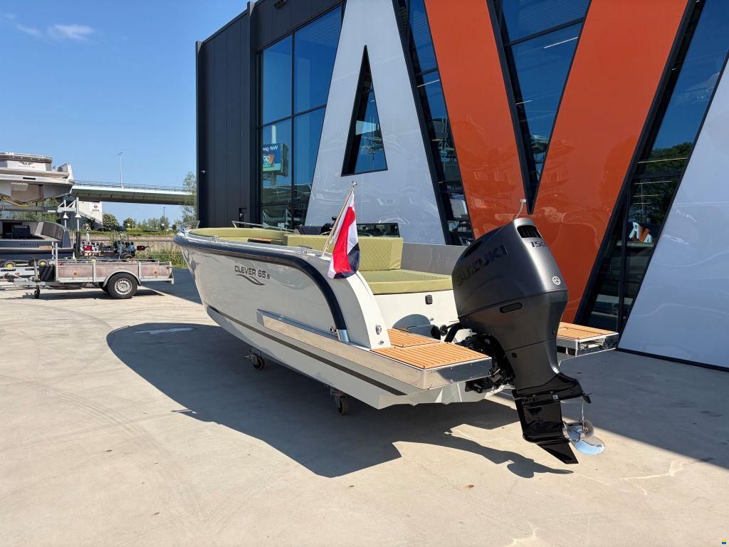 Clever 65s Tender Voorraad boot