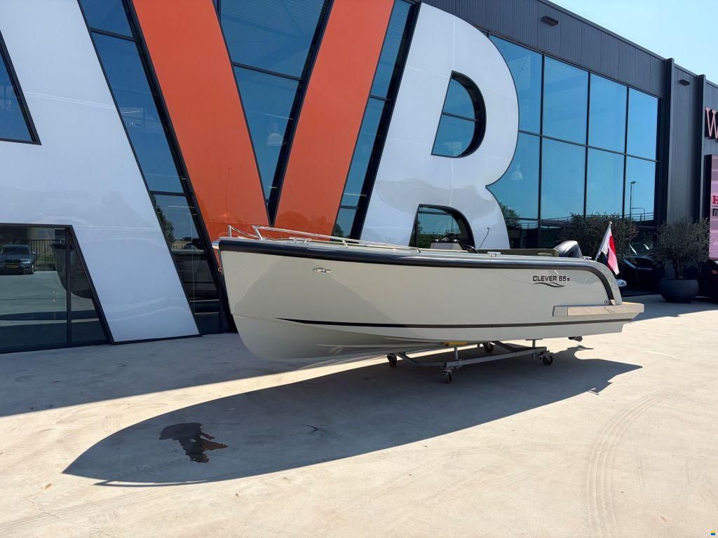 Clever 65s Tender Voorraad boot