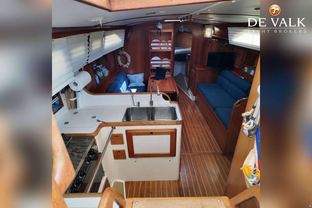 Freedom 38