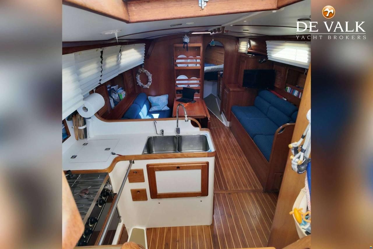Freedom 38