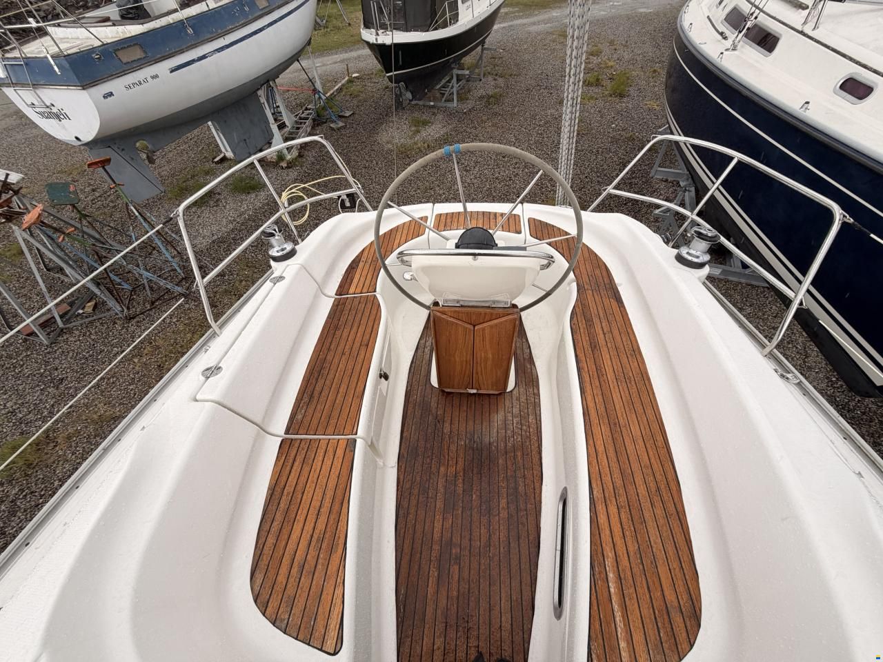 Bavaria 32