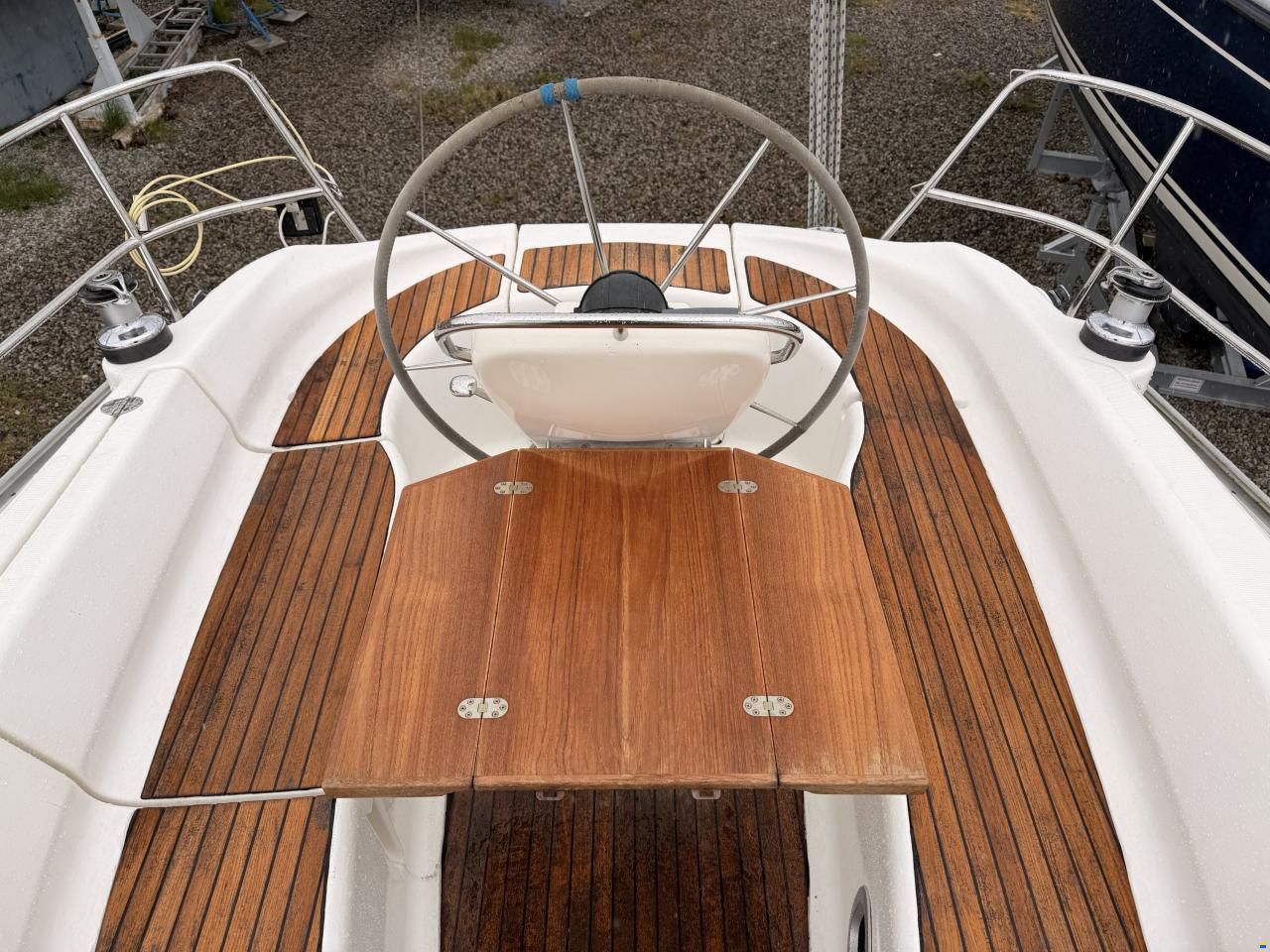 Bavaria 32