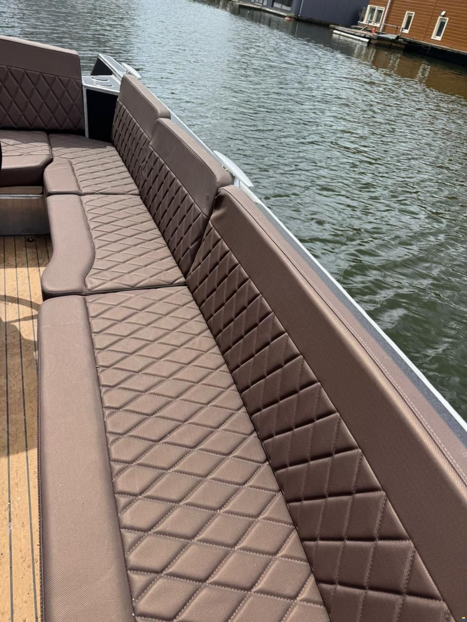 VanVossen van Vossen e-Tender 595