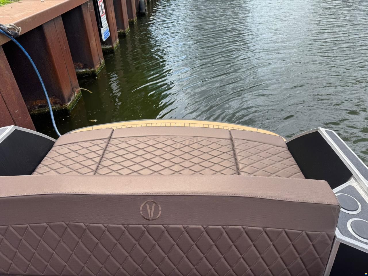 VanVossen van Vossen e-Tender 595