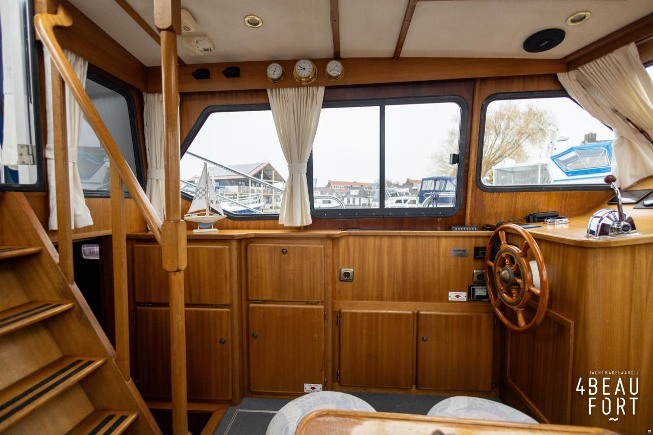 Linssen 37 SE