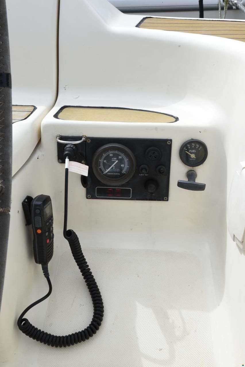 Bavaria 37