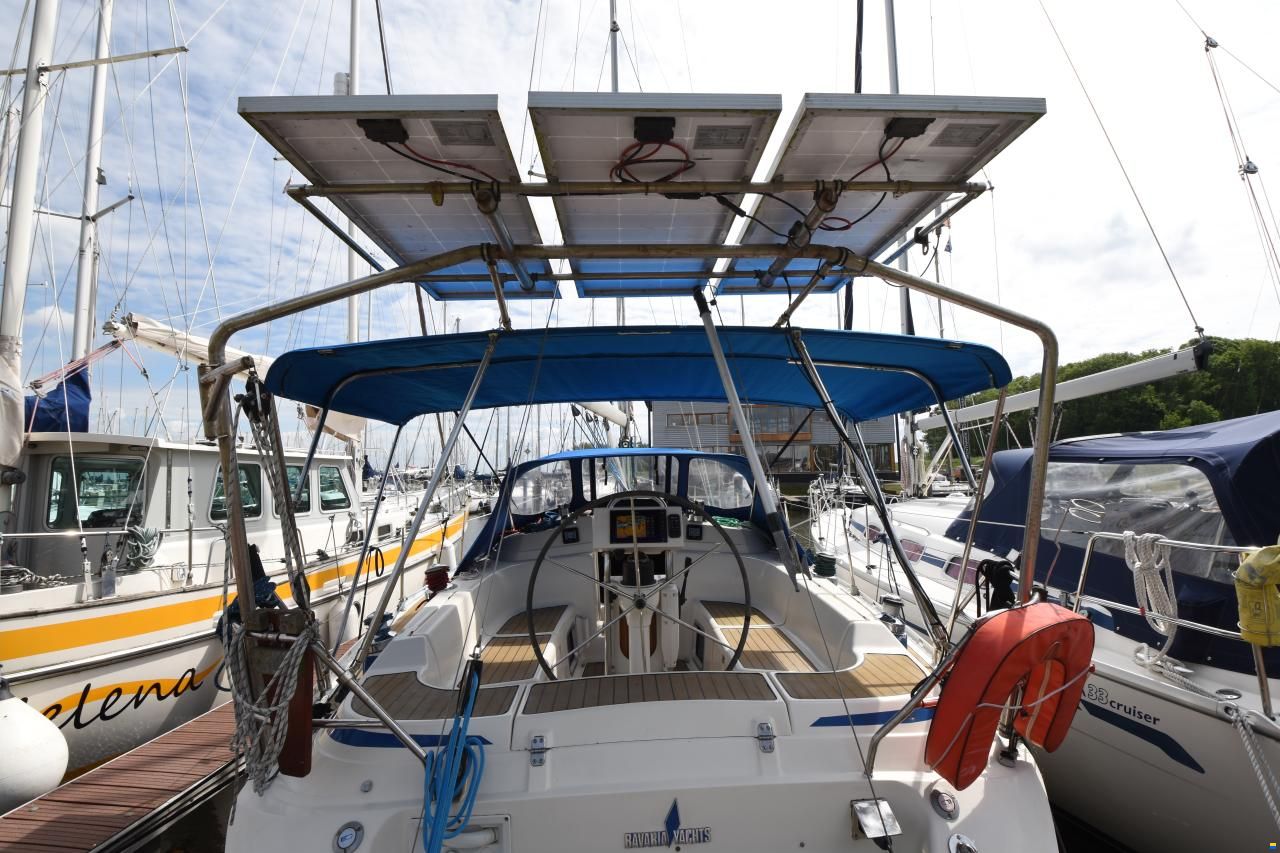 Bavaria 37