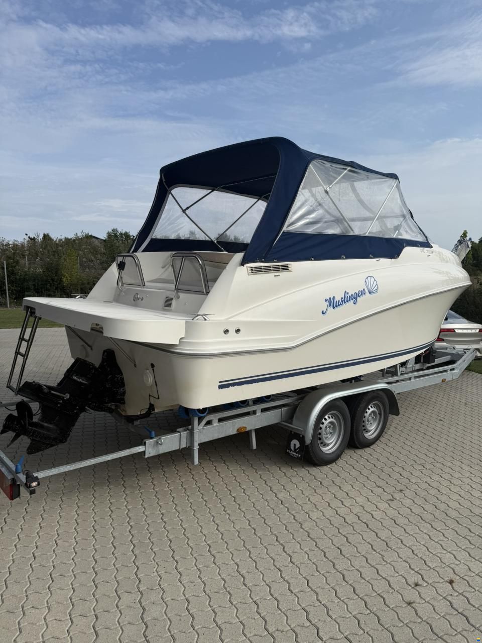Quicksilver Daycruiser 640
