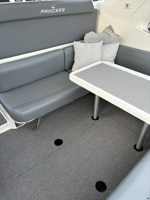 Princess Riviera 32