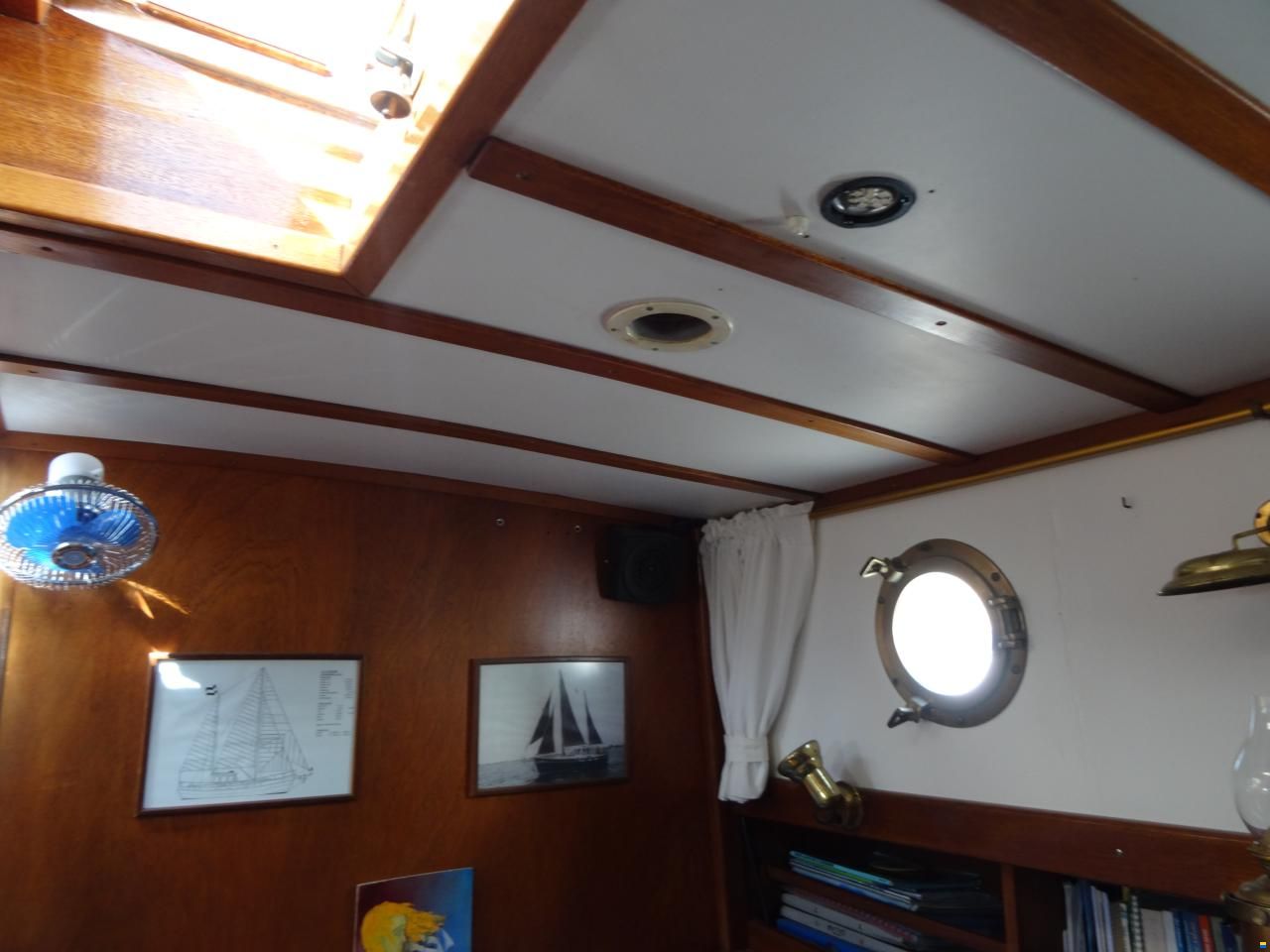 Vripack Ketch Motorzeiler met Kimkielen