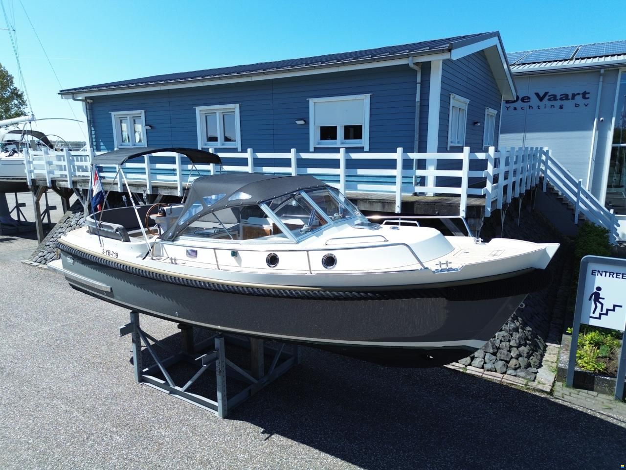 Intercruiser 27