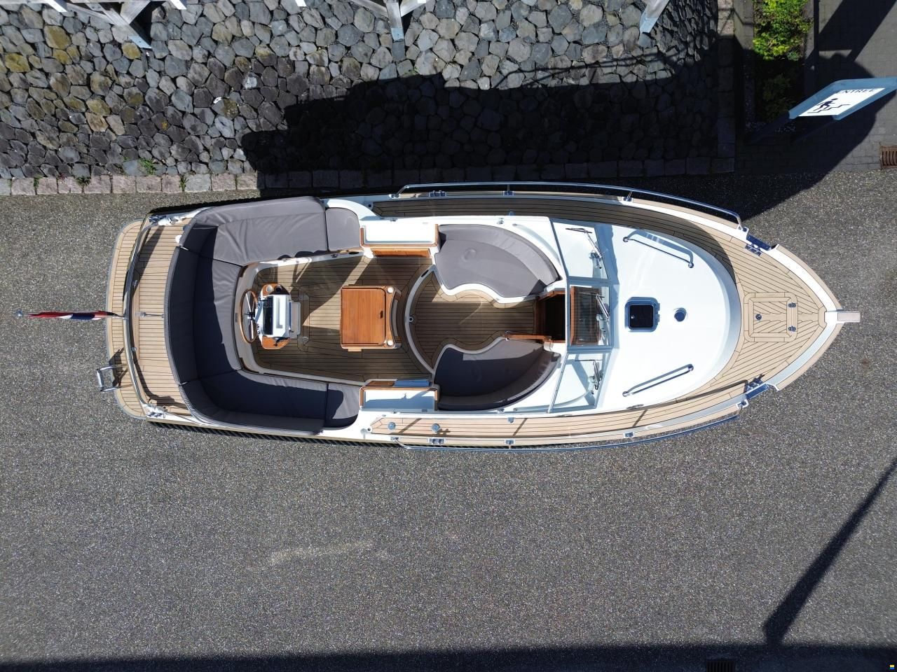 Intercruiser 27