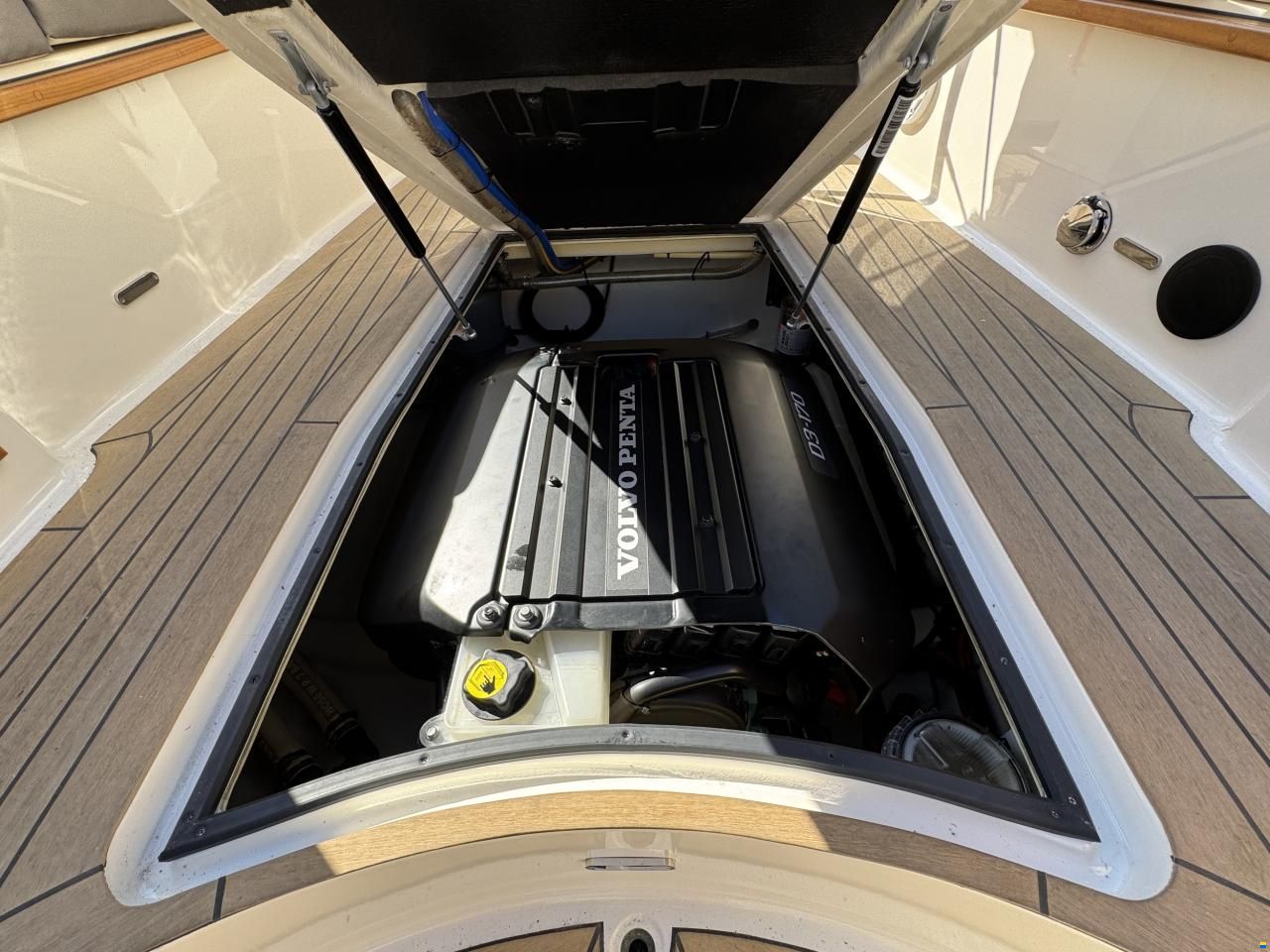 Intercruiser 27