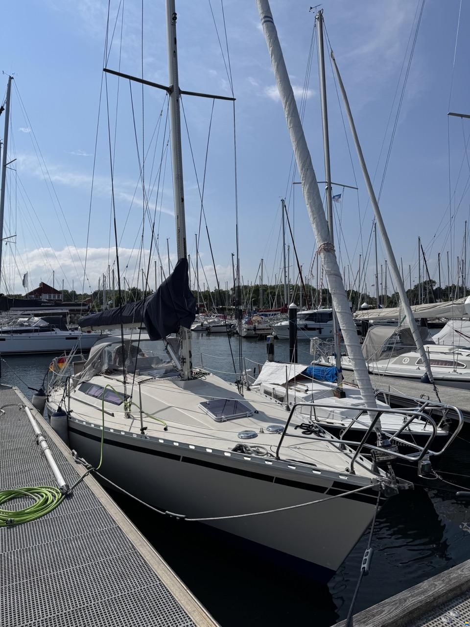 Beneteau First 32