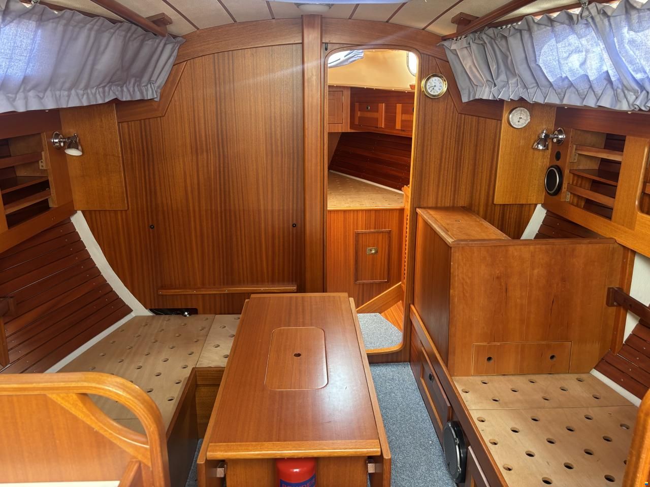 Hallberg-Rassy HR34