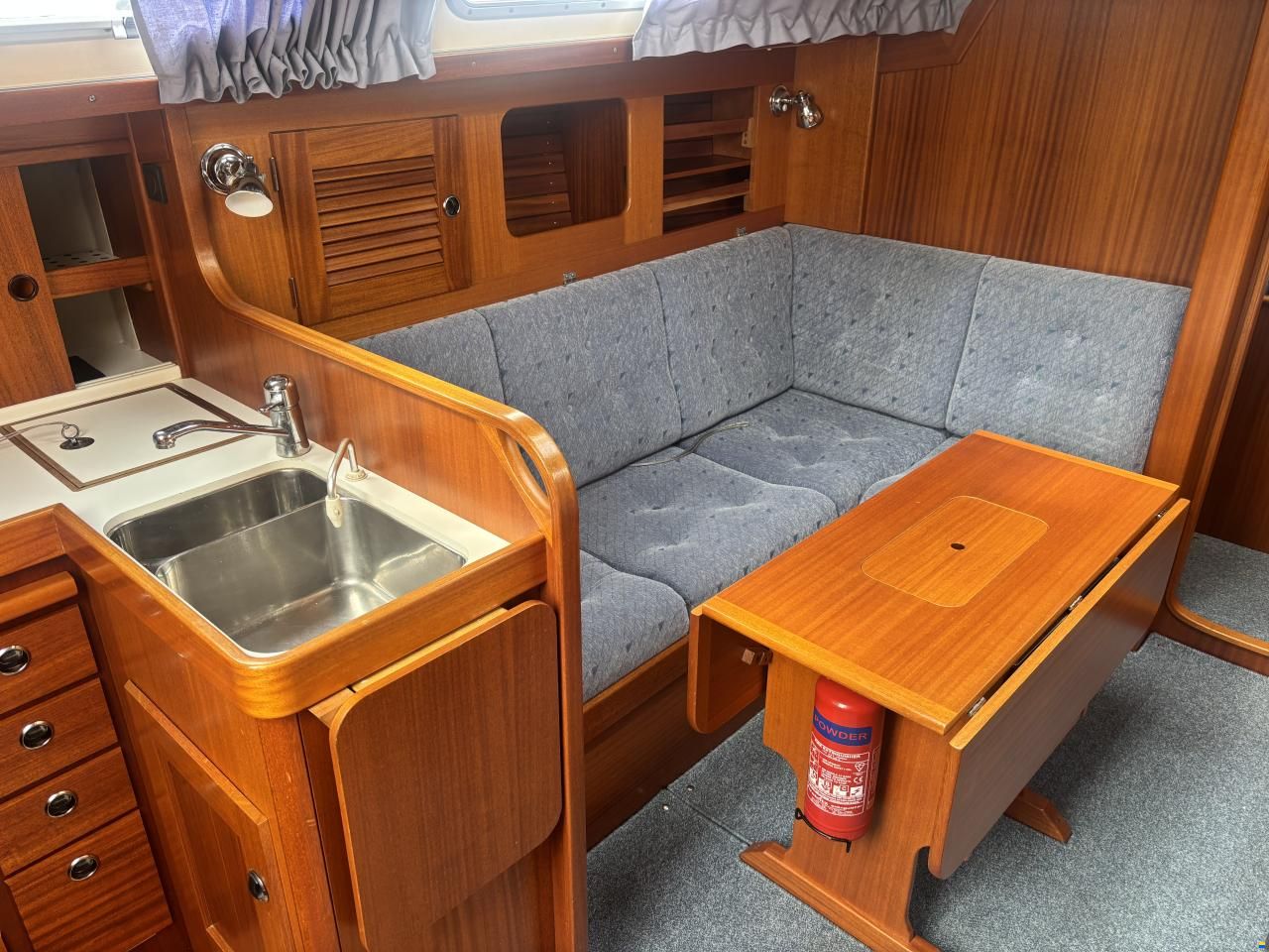 Hallberg-Rassy HR34
