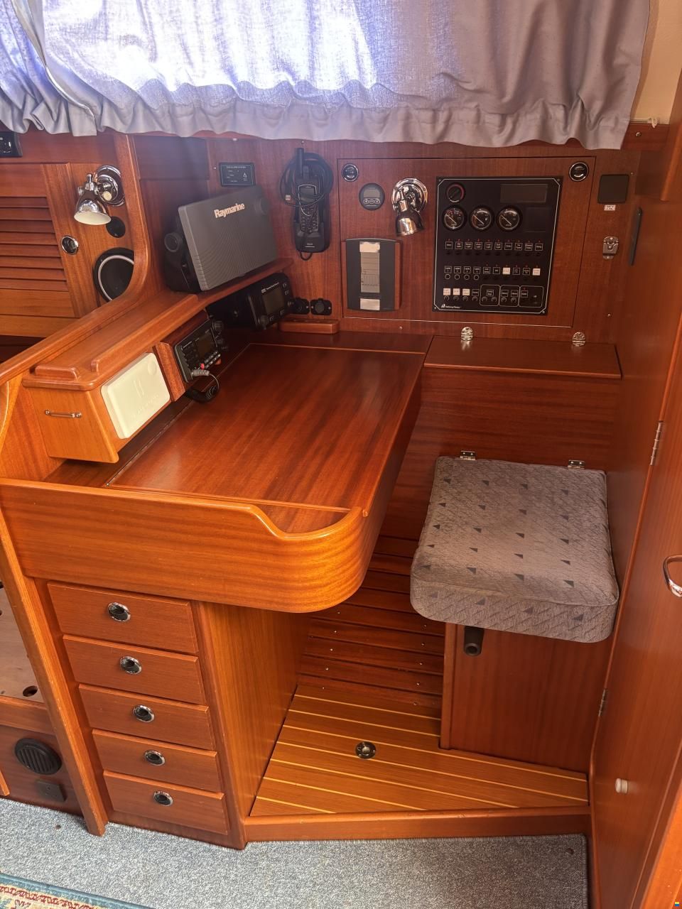 Hallberg-Rassy HR34