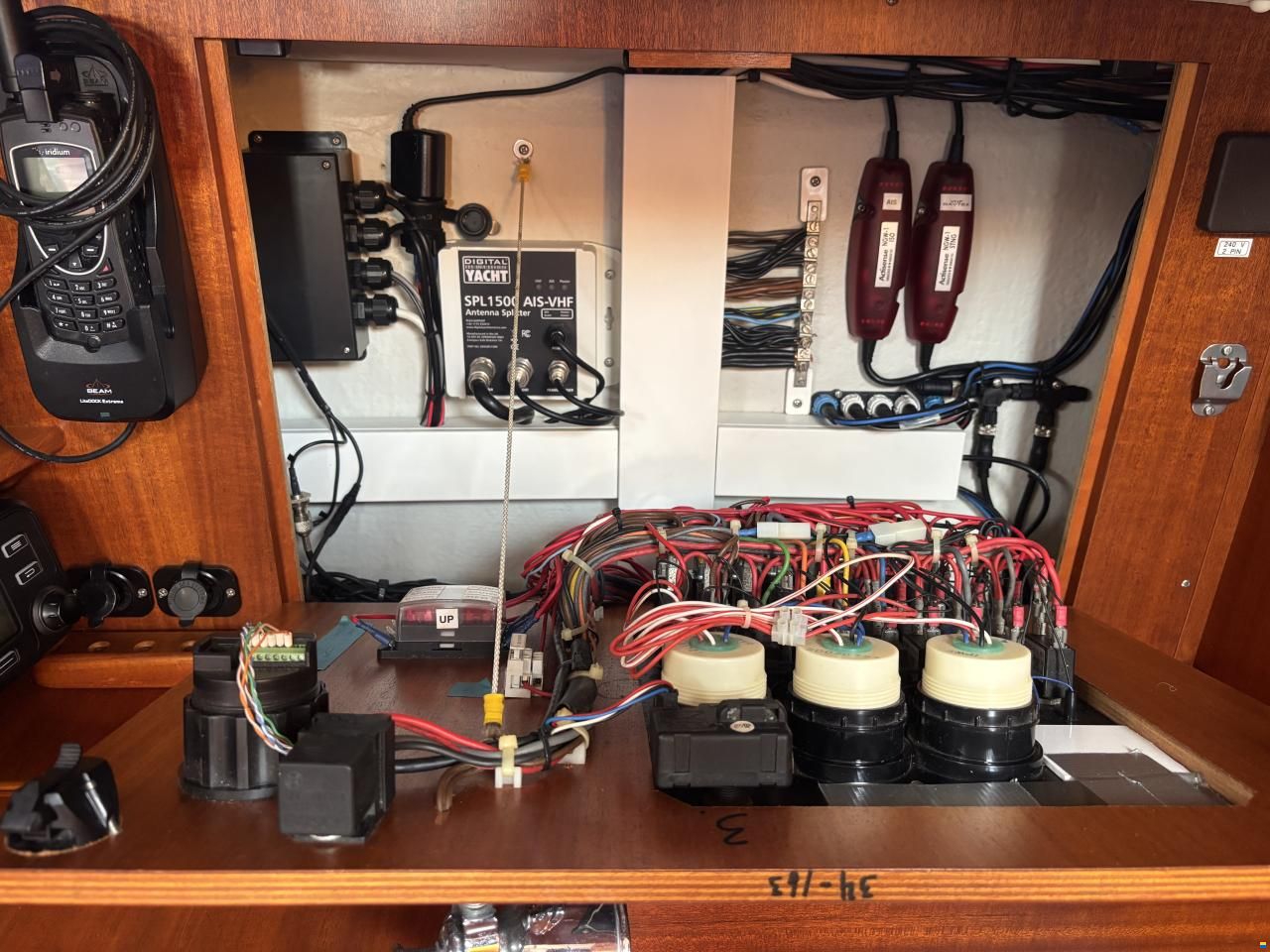 Hallberg-Rassy HR34