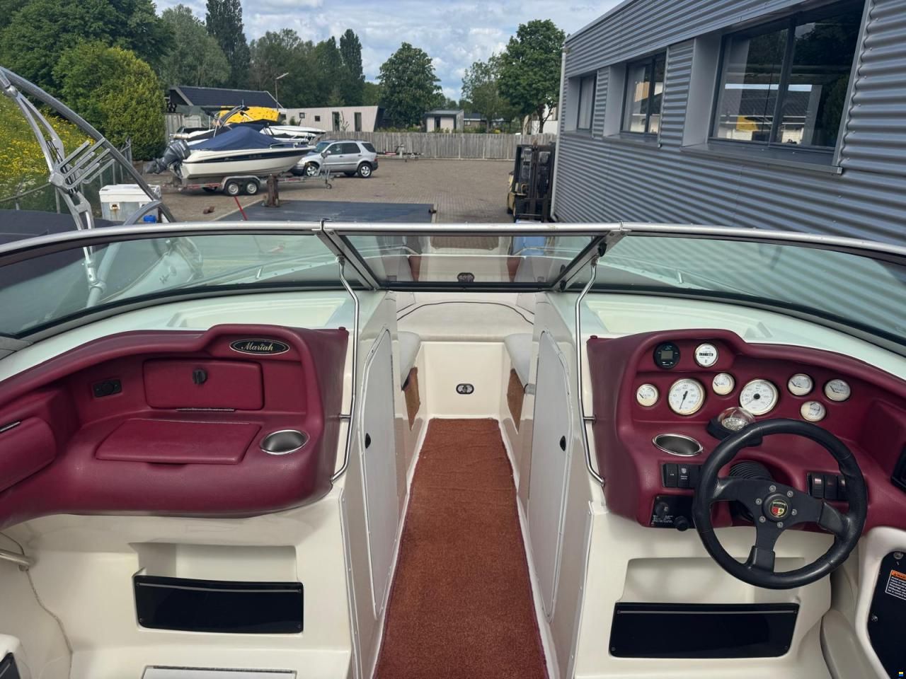 Mariah Z272 Baron