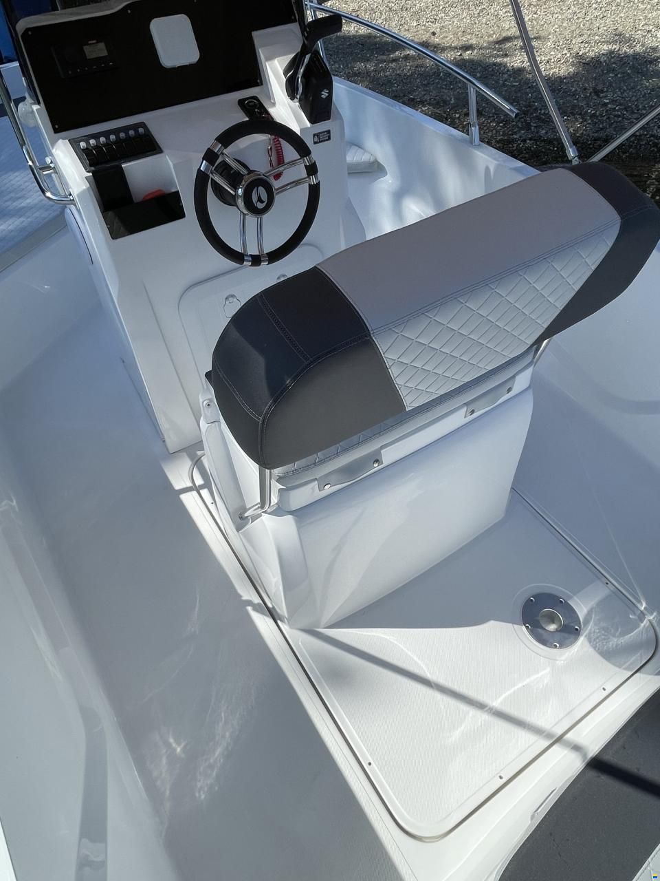 Idea Marine Idea 58 Stealth Edition