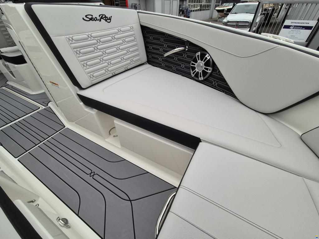 Sea Ray SPX 210 Europe
