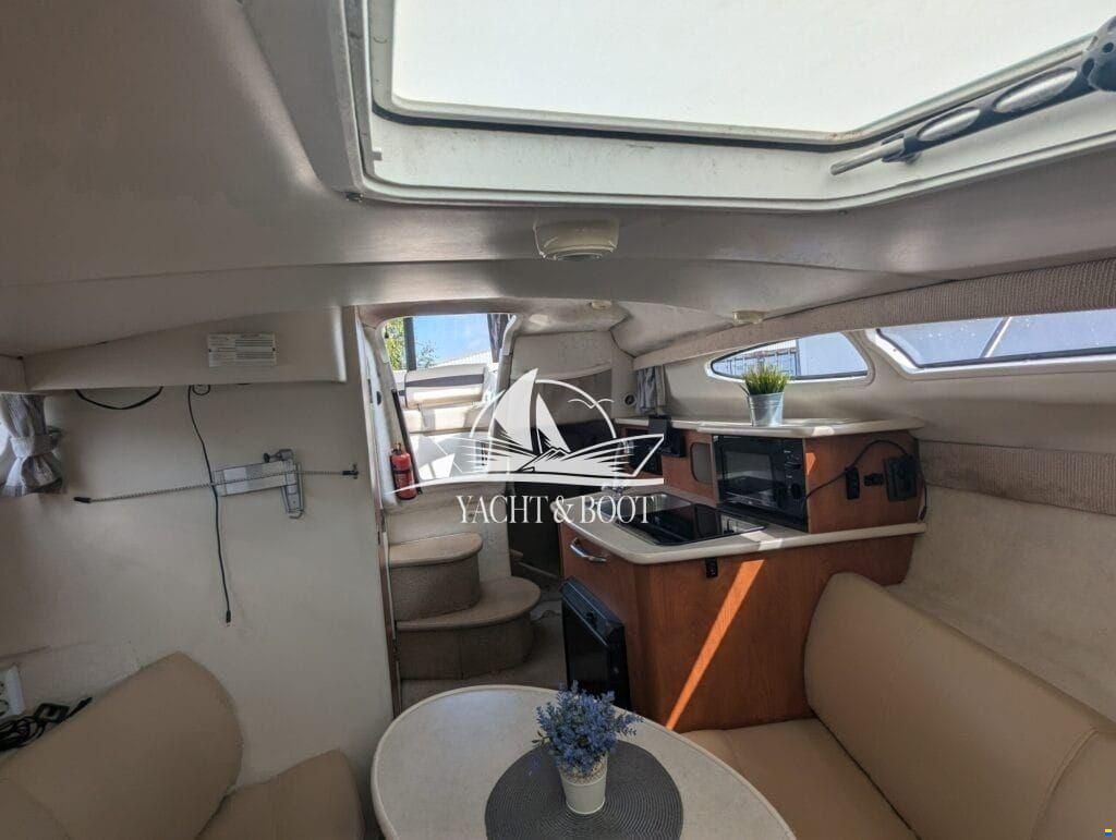 Bayliner 245