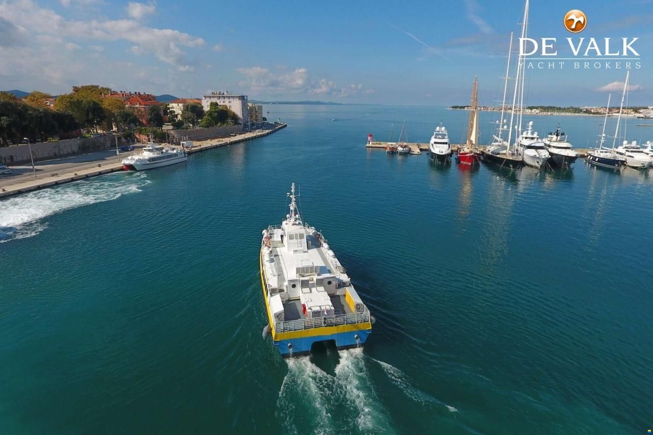 Day Passengers Ship CATAMARAN 26.5