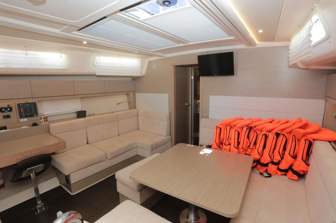 Hanse 458