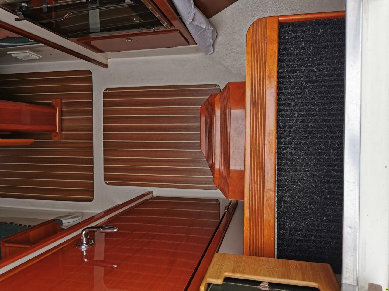 Hanse 300