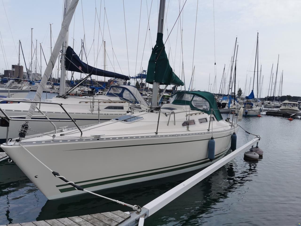 Hanse 300