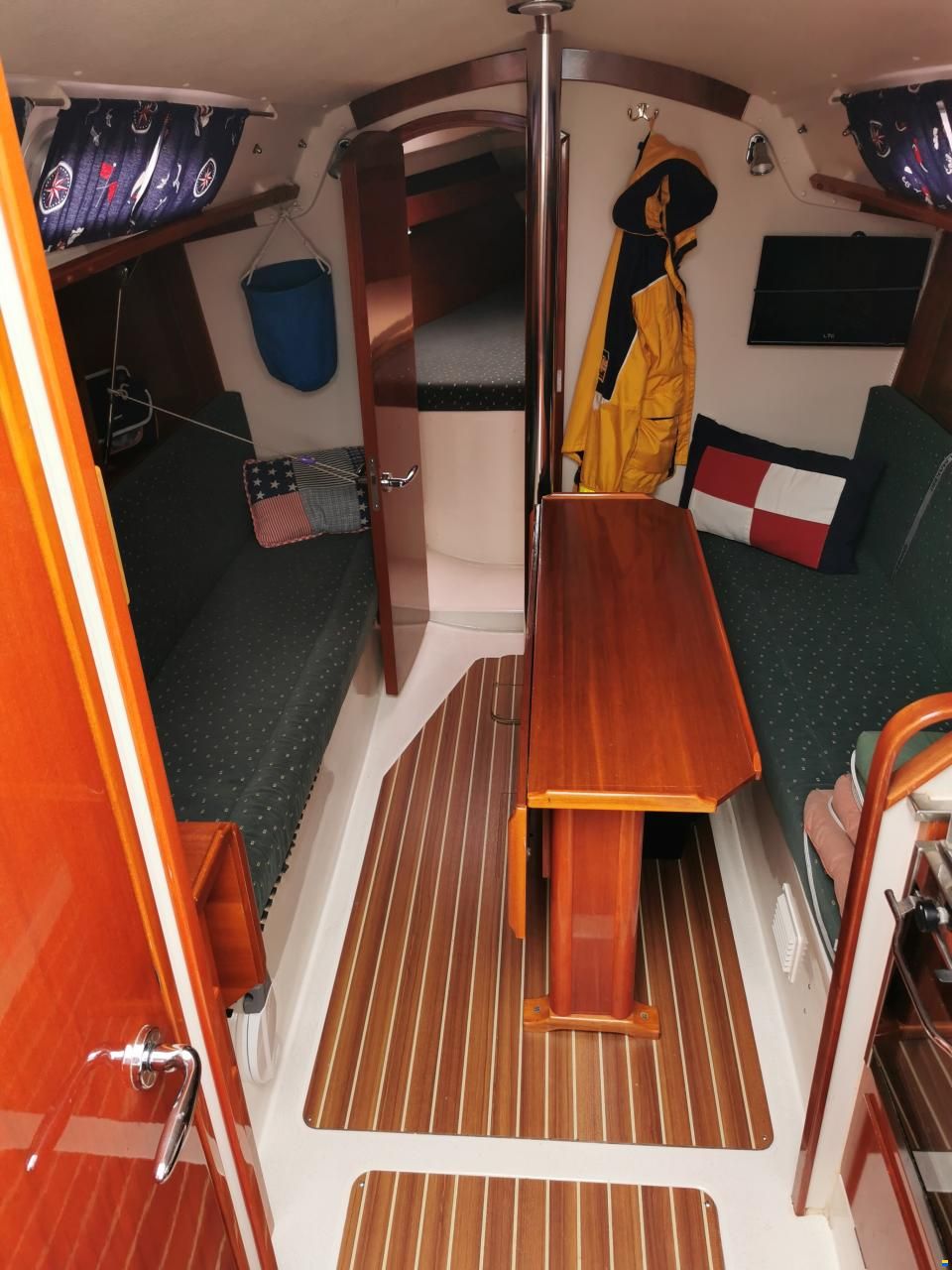 Hanse 300