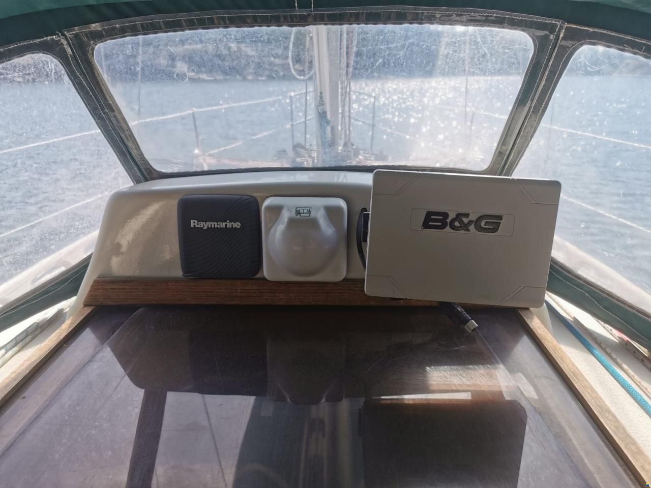 Hanse 300