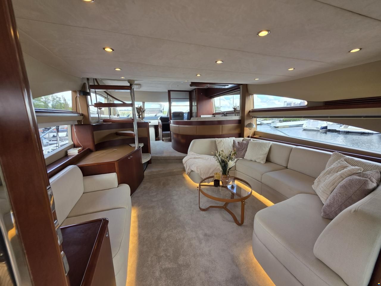 Princess 67