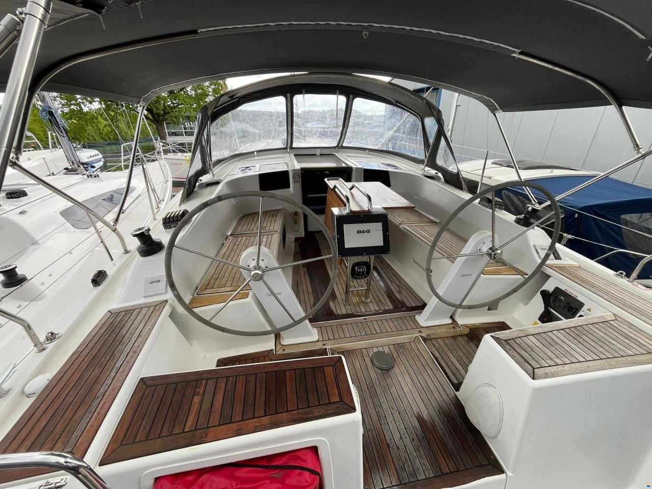 Hanse 385