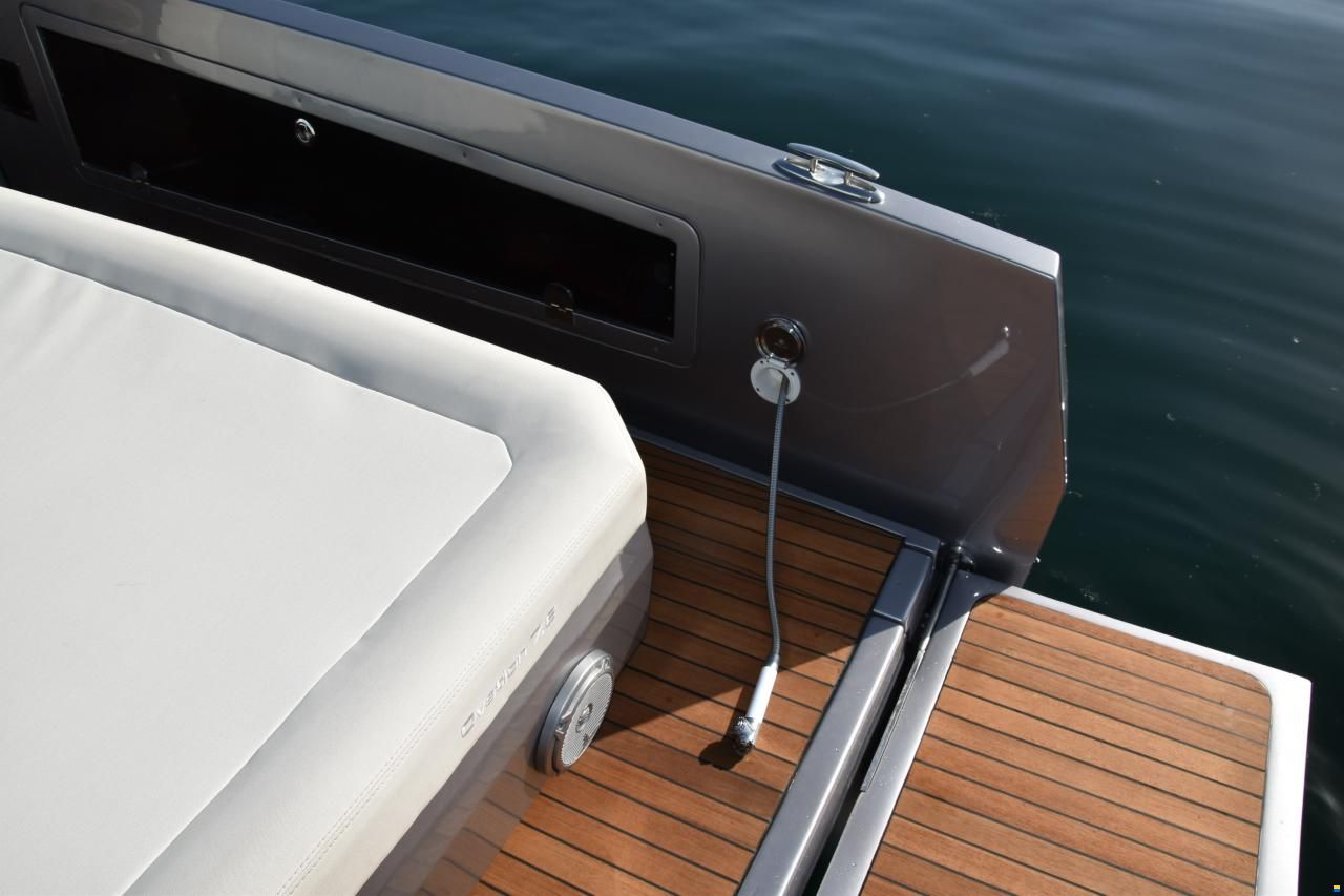 Ganz Boats Ovation 7.6 Cabin