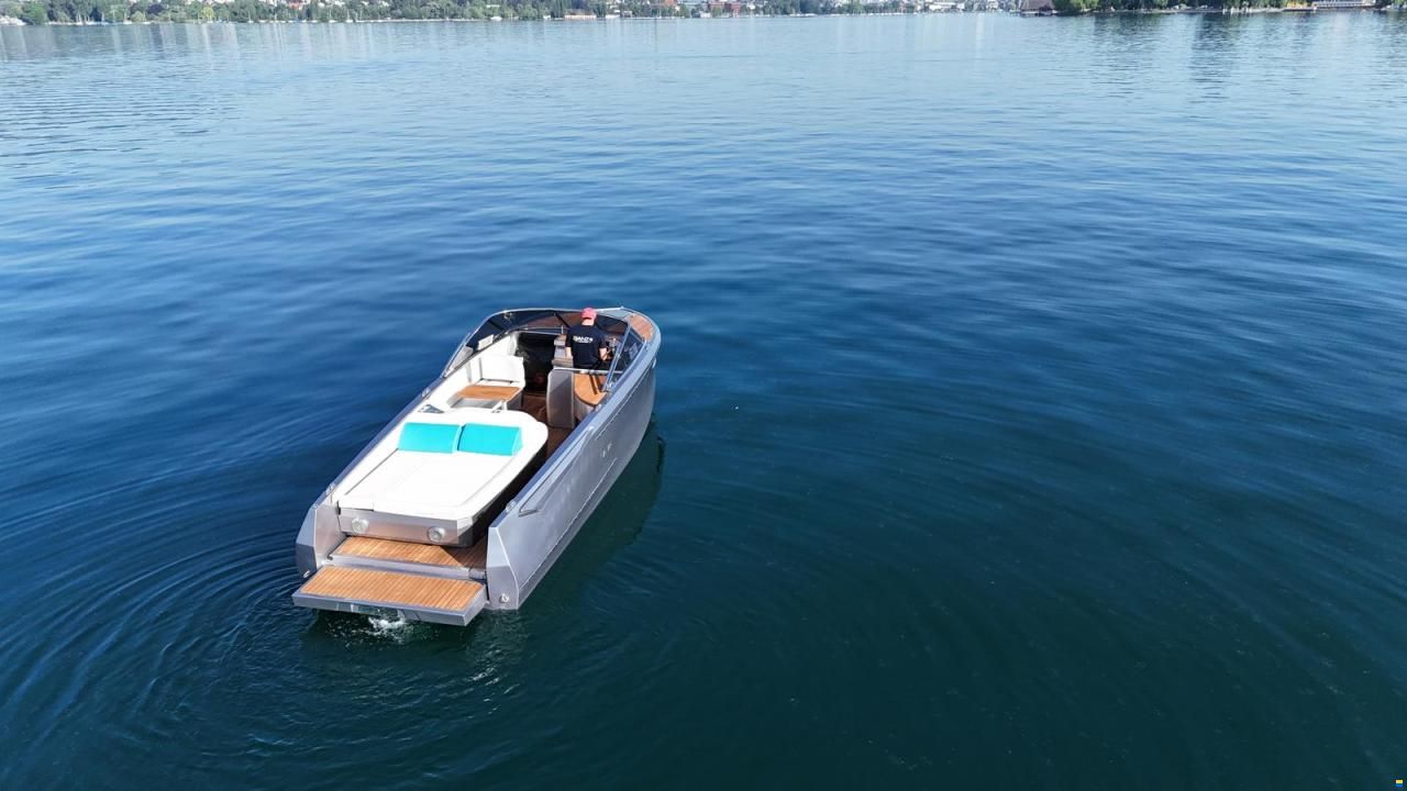 Ganz Boats Ovation 7.6 Cabin