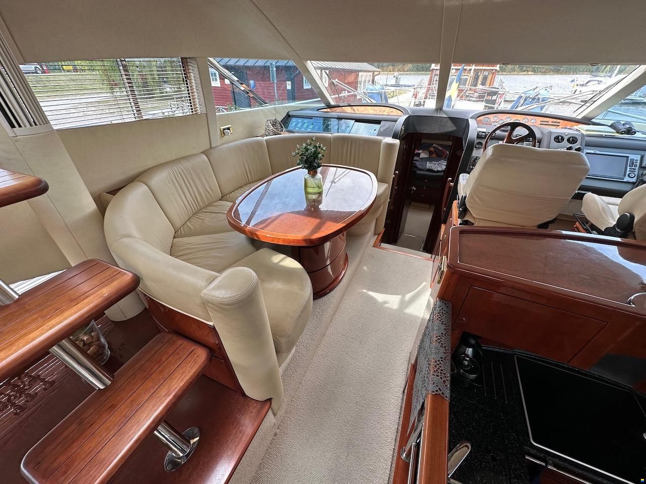 Fairline Squadron 58