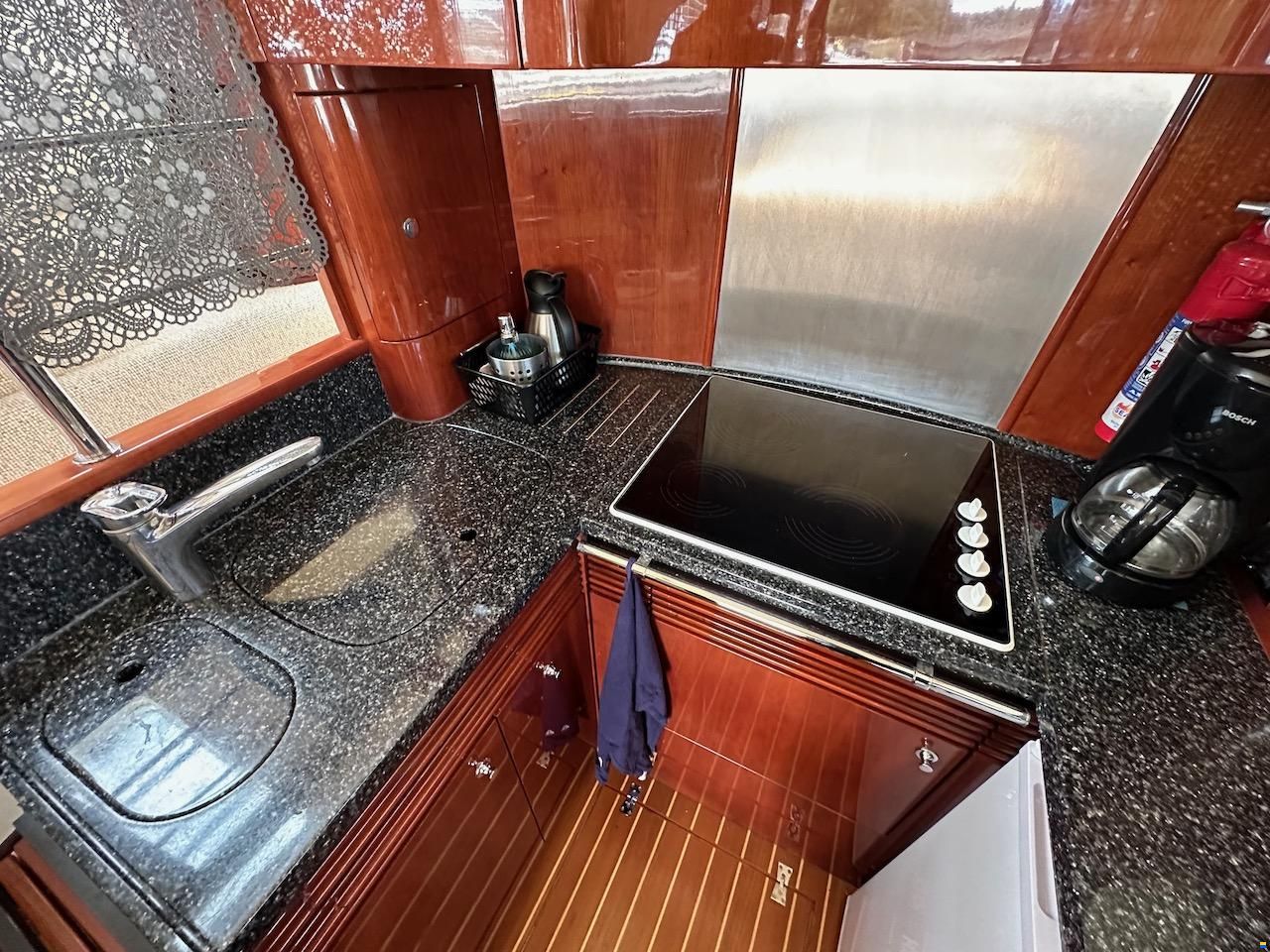 Fairline Squadron 58