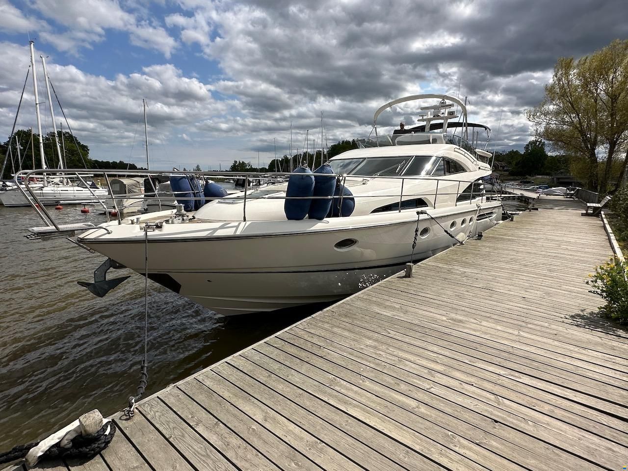 Fairline Squadron 58