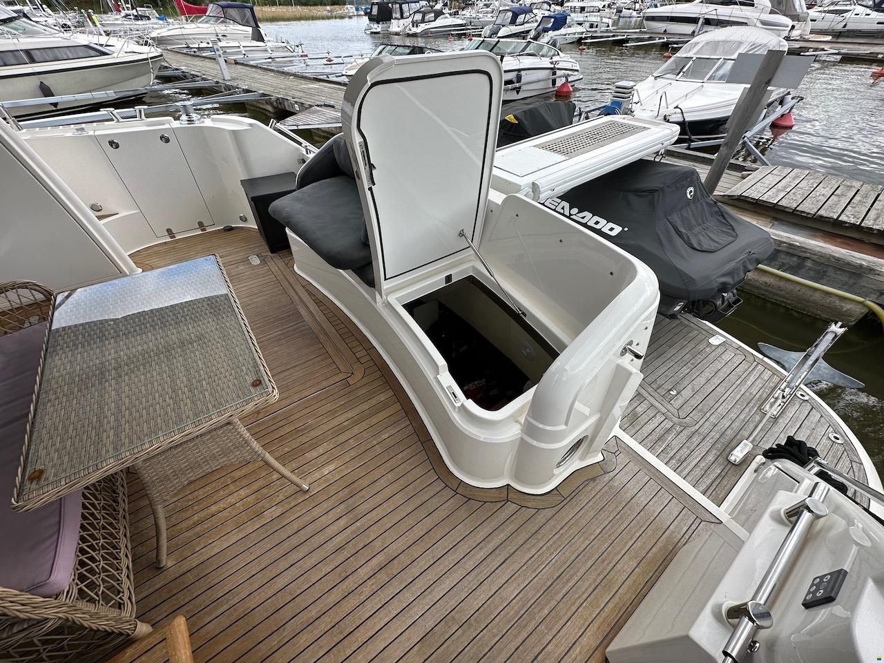 Fairline Squadron 58
