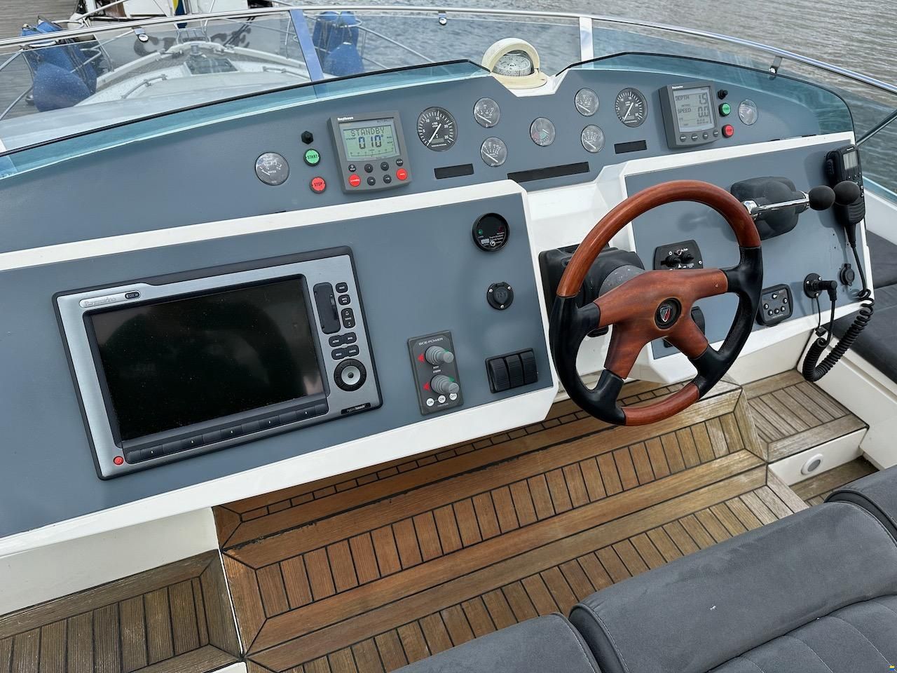 Fairline Squadron 58
