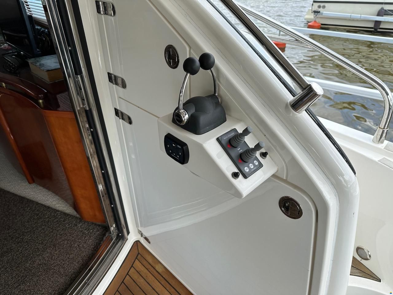 Fairline Squadron 58