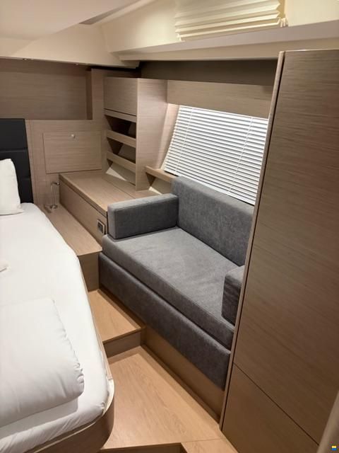 Hanse 548
