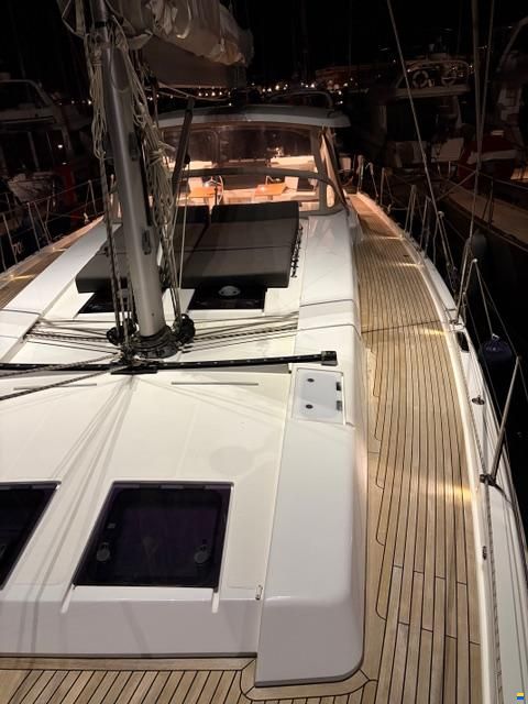 Hanse 548