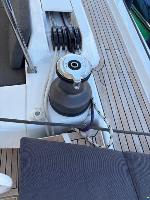Hanse 548