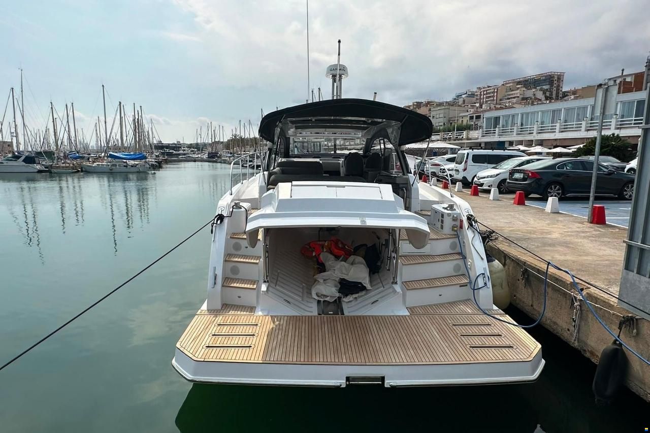 Azimut Atlantis 51