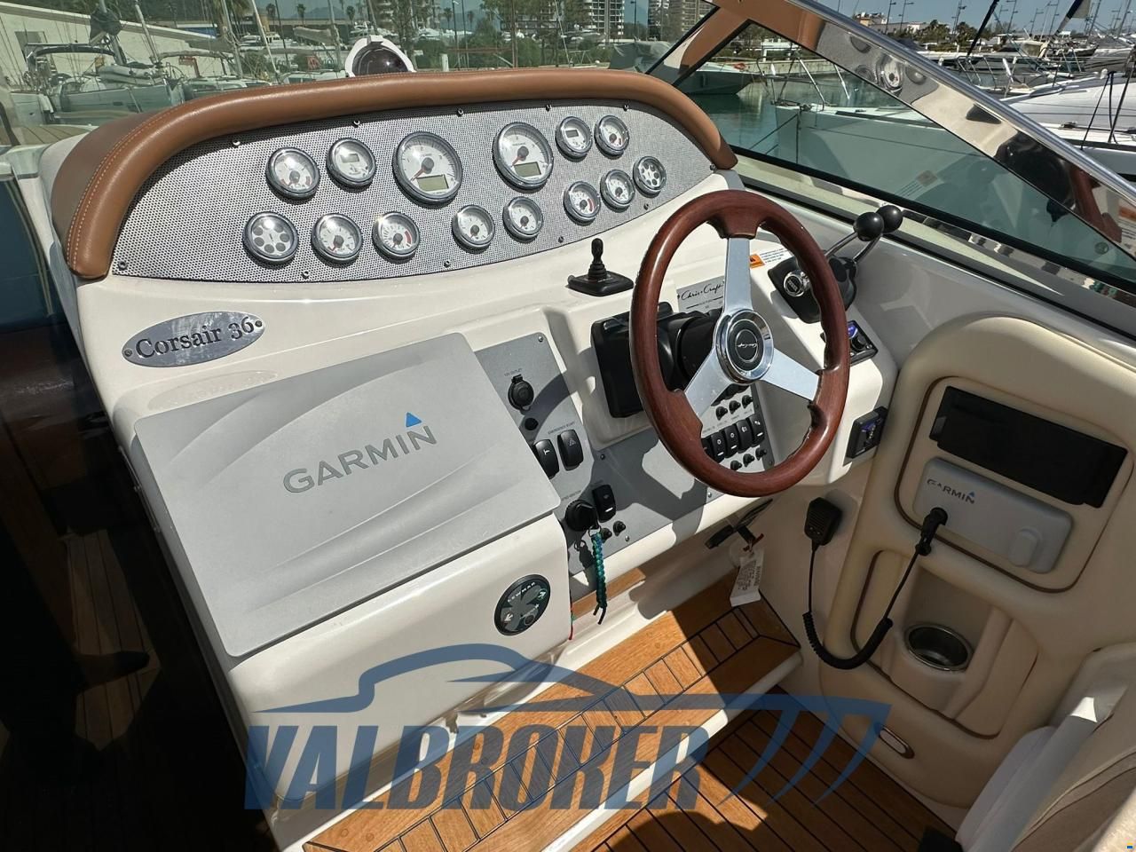 Chris Craft CORSAIR 36
