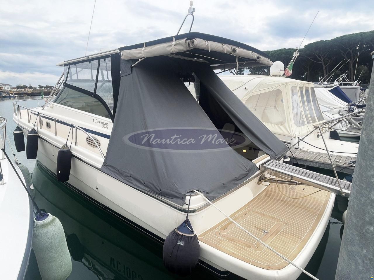 Cayman 40 W.A.