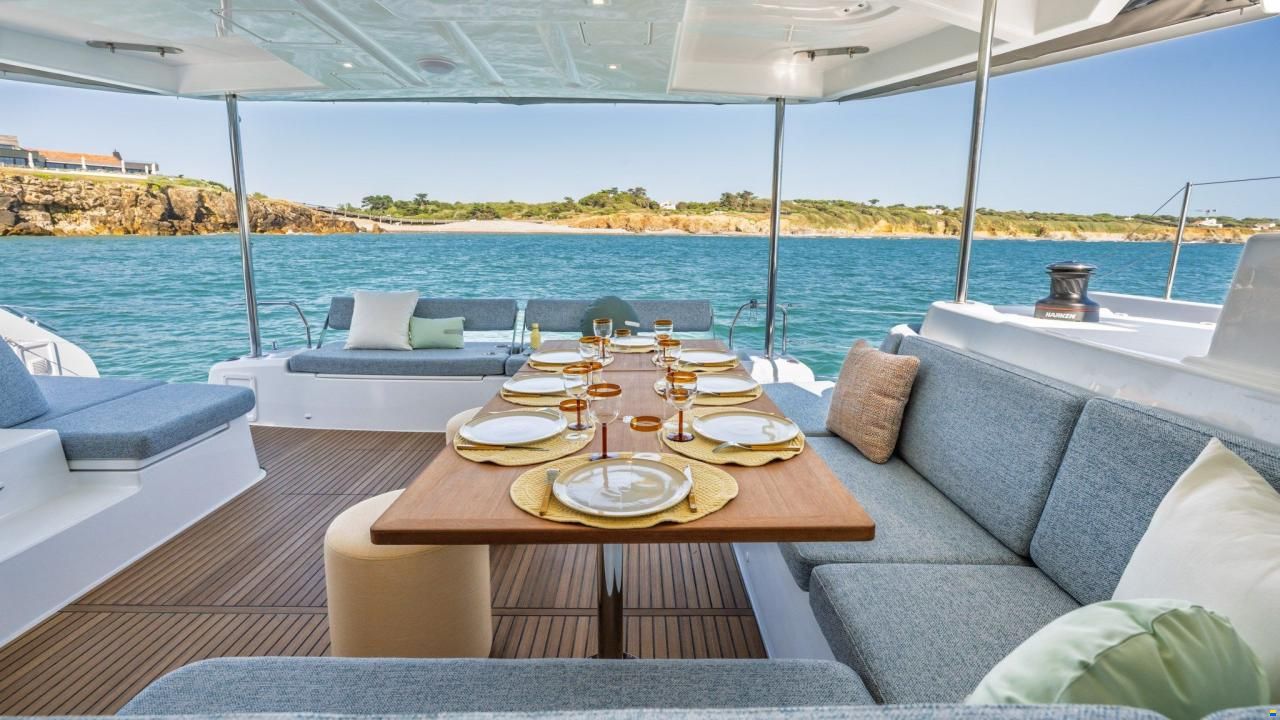 Lagoon 47